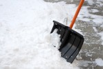 Отдел дорожной деятельности и транспорта администрации МО «Пинежский район» в отношении сложившейся ситуации по уборке тротуаров от снега сообщает следующее