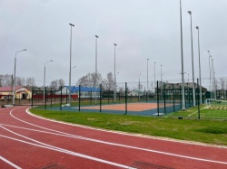 В Карпогорах подходит к завершению строительство нового плоскостного спортивного сооружения — современного, многофункционального пространства для занятий спортом всех возрастов В Карпогорах подходит к завершению строительство нового плоскостного спортивного сооружения — современного, многофункционального пространства для занятий спортом всех возрастов