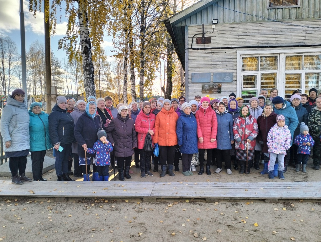 У мемориальных досок героям СВО_2025 год.jpg